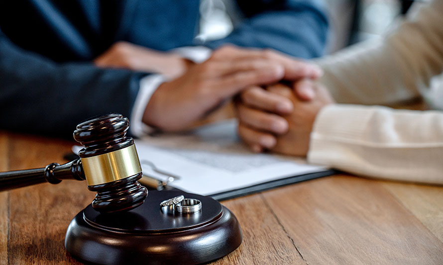 hiring best divorce lawyer near me nj